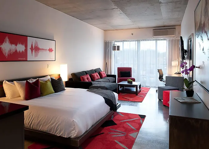 Hotelred