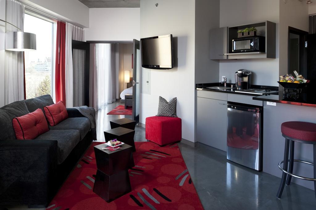 Hotel Hotelred 3*